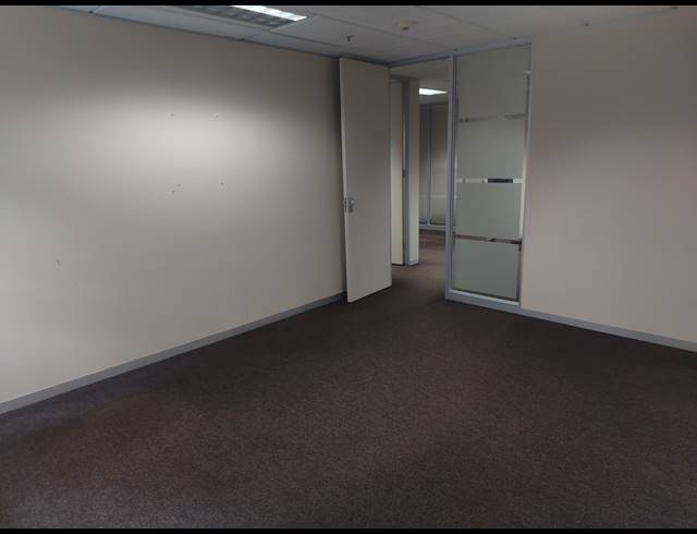 154M² BUILDING TO LET IN CAPE TOWN CITY CENTRE